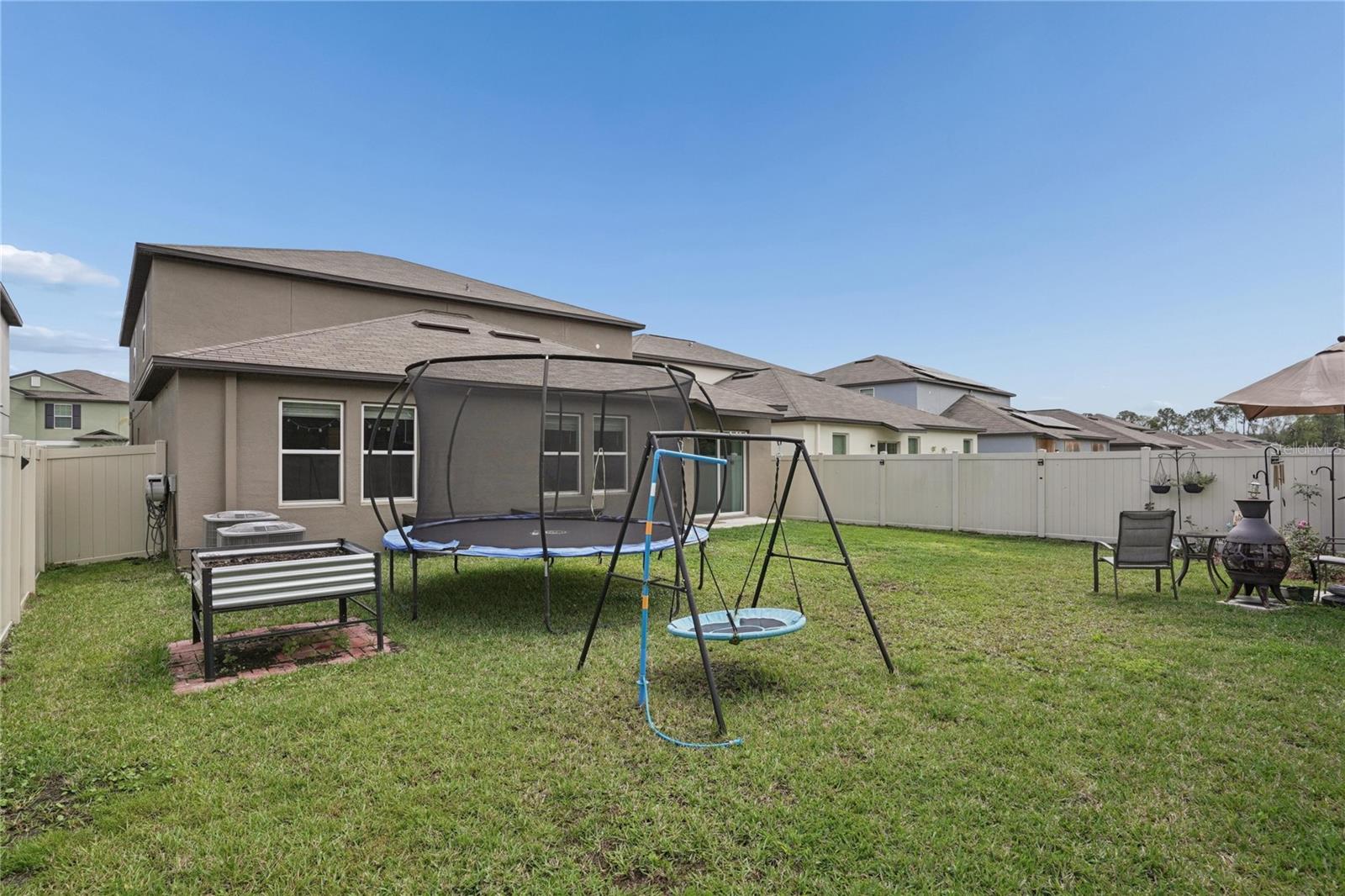 Image 25 of 25 For 1718 Red Loop