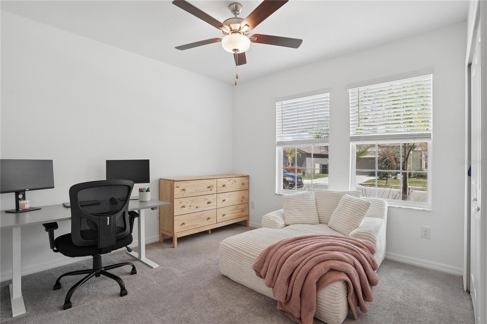 Image 4 of 25 For 1718 Red Loop