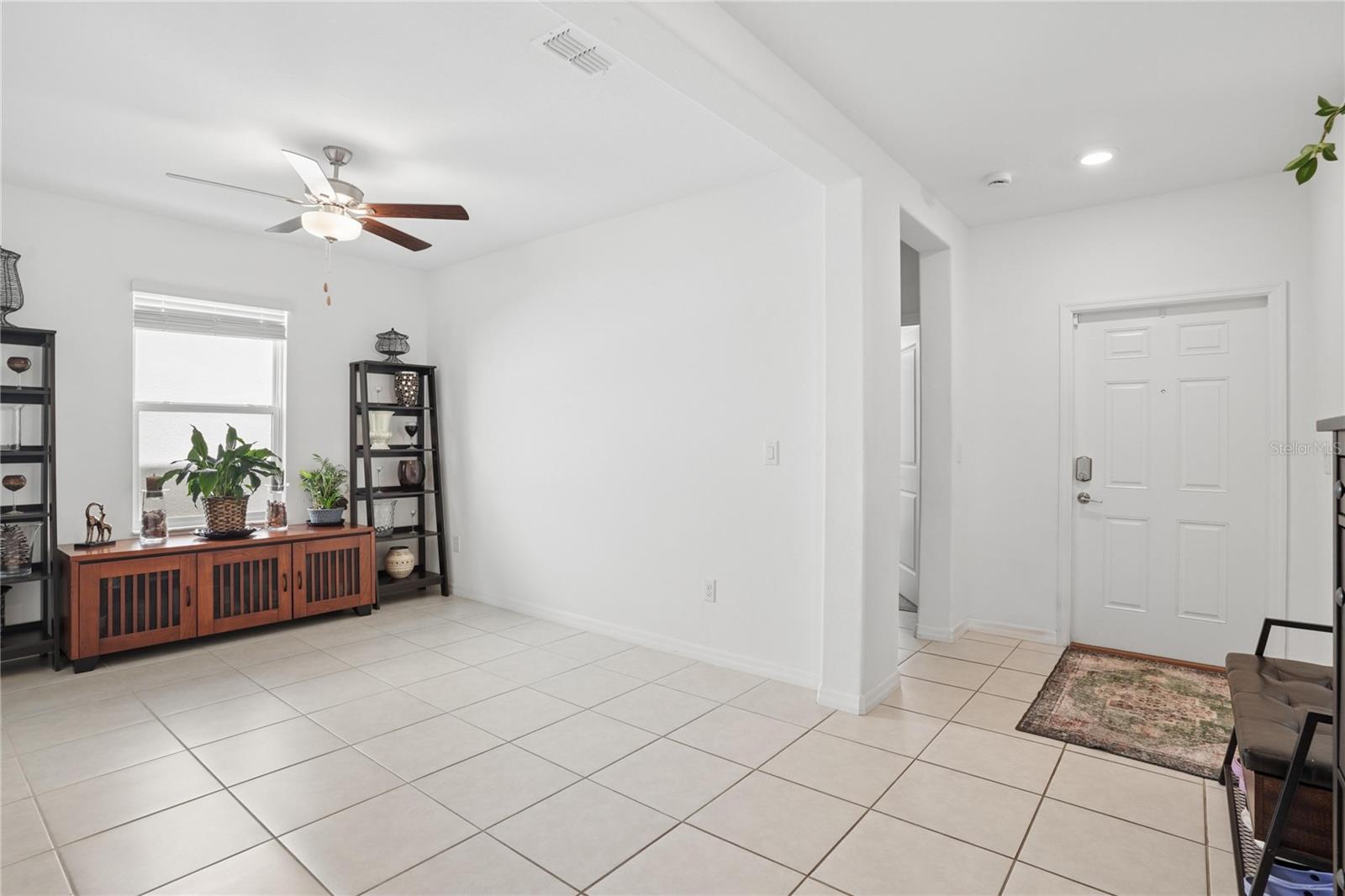 Image 5 of 25 For 1718 Red Loop