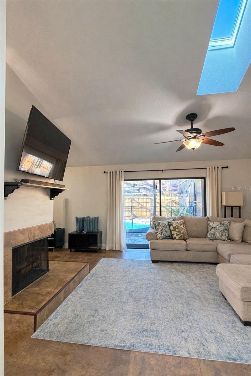 Image 3 of 17 For 320 Ferdinand Drive