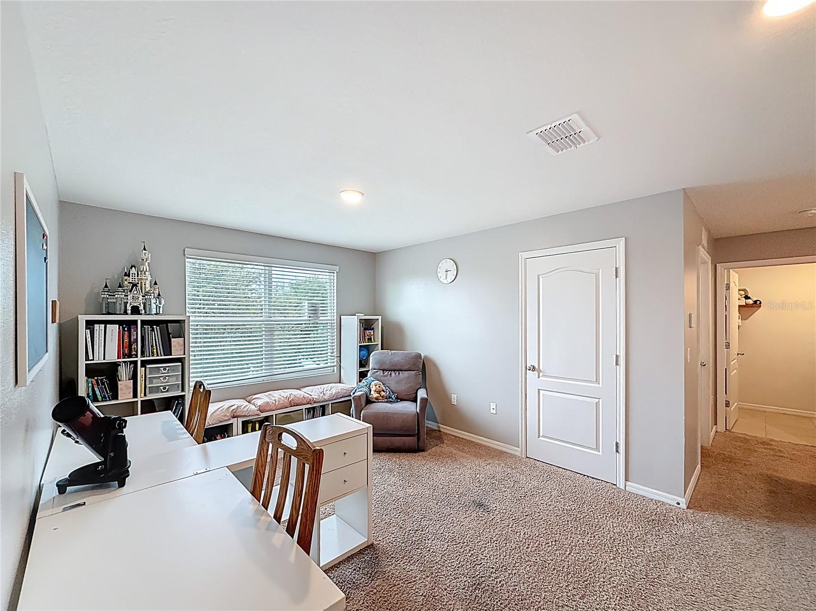 Image 17 of 32 For 3689 Maidencain Street