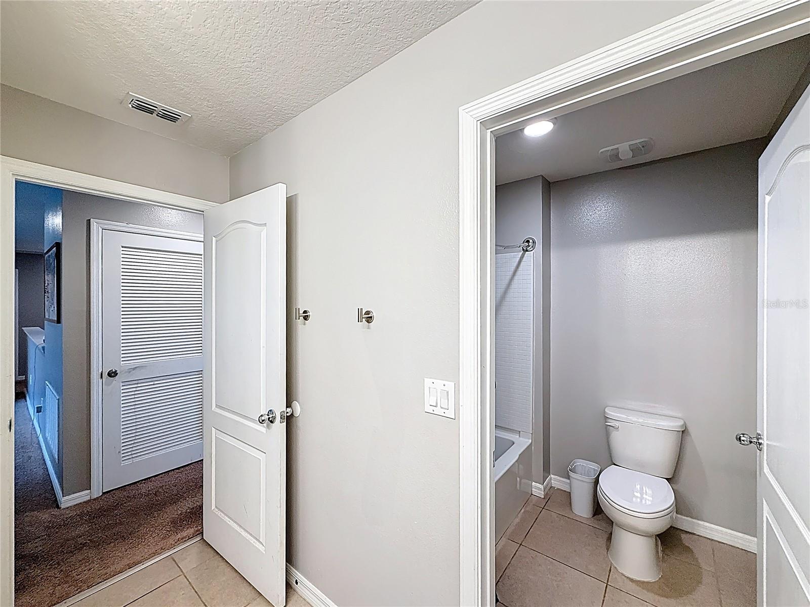 Image 23 of 32 For 3689 Maidencain Street