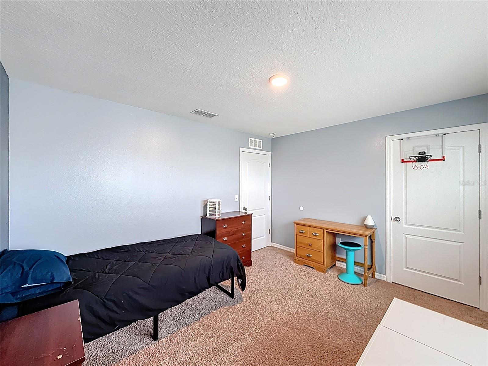 Image 25 of 32 For 3689 Maidencain Street