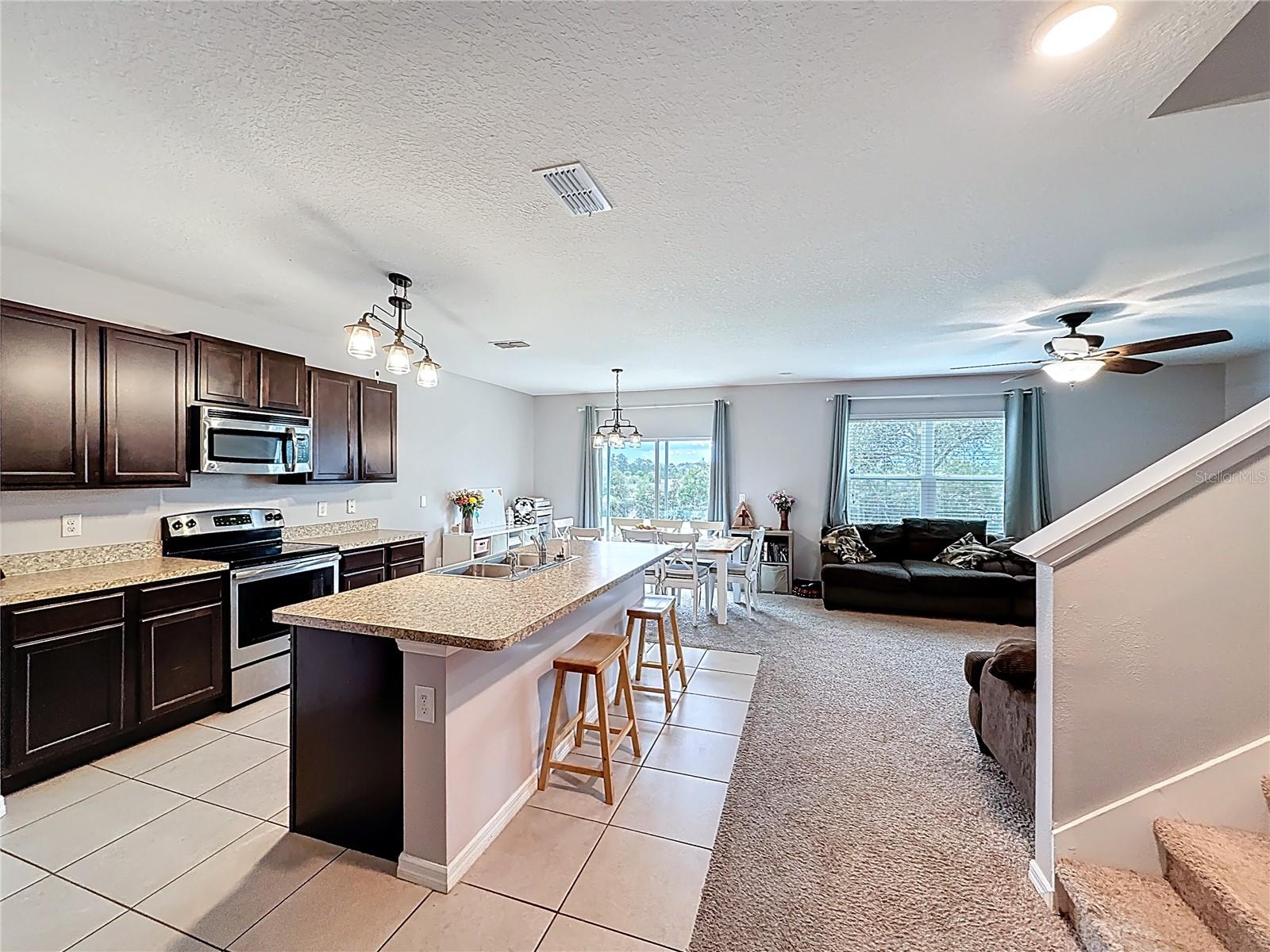 Image 4 of 32 For 3689 Maidencain Street