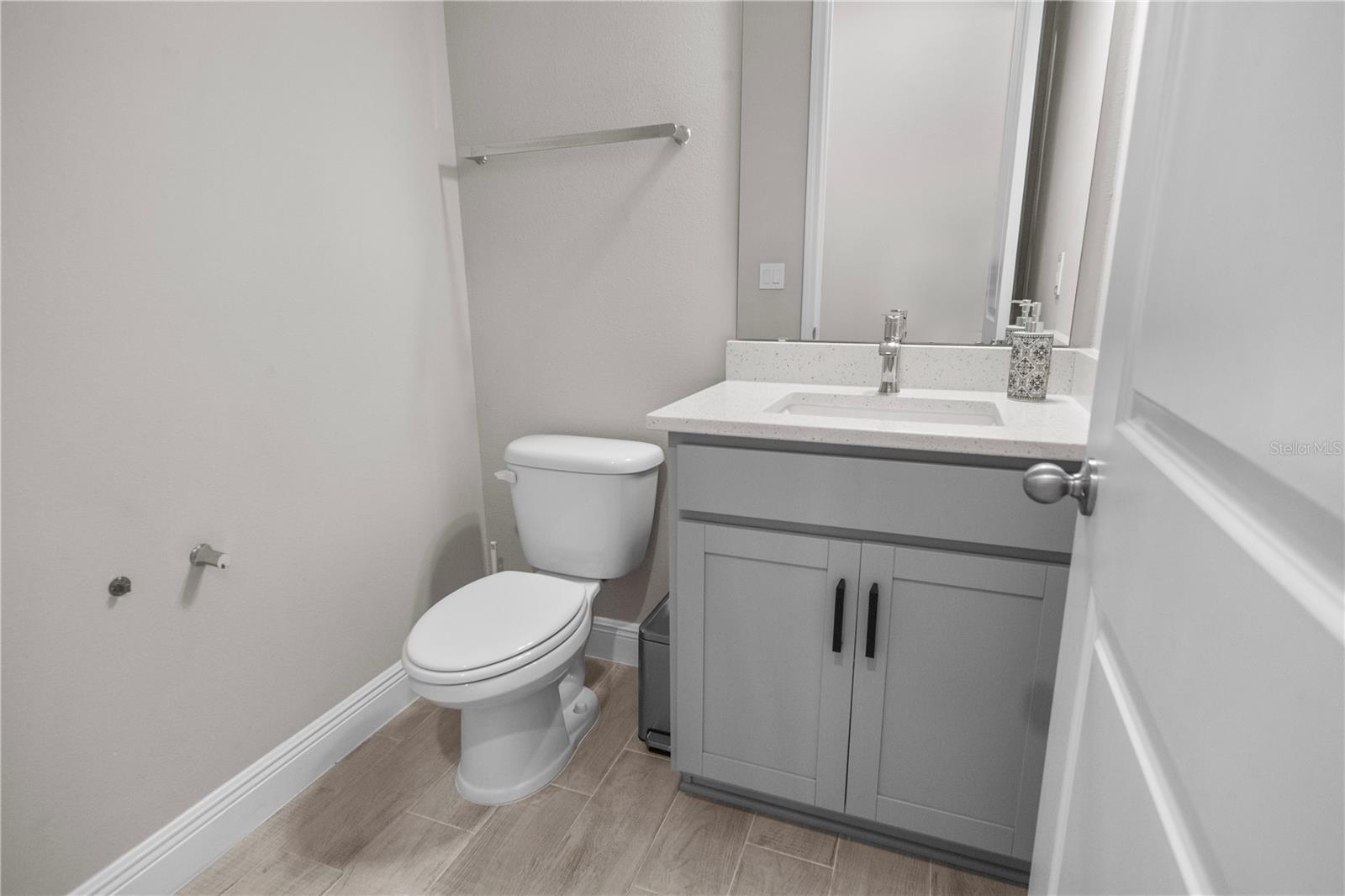 Image 21 of 87 For 4446 Renly Lane