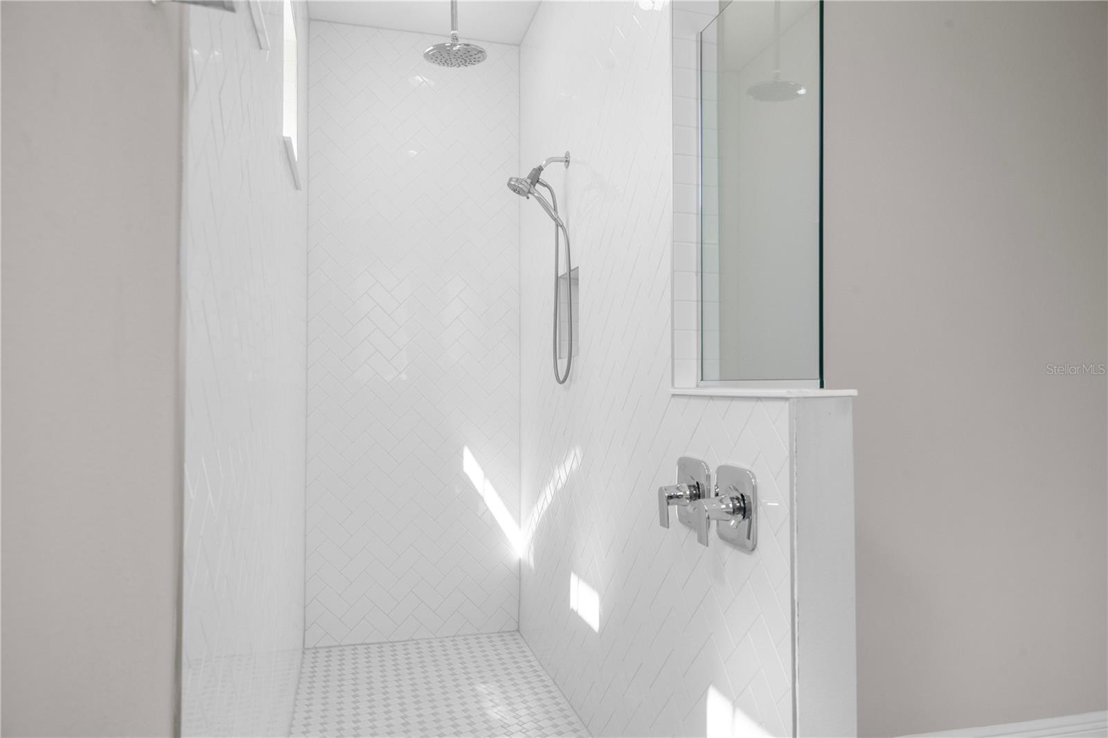 Image 41 of 87 For 4446 Renly Lane