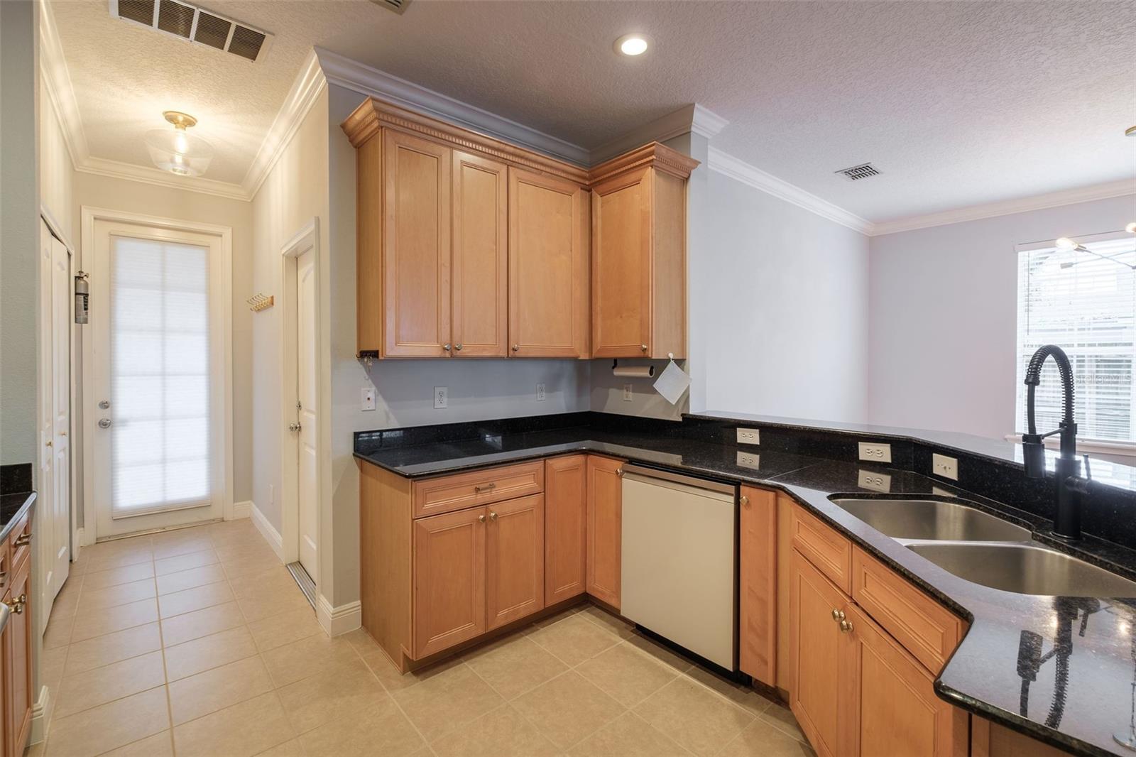 Image 11 of 25 For 1807 Hammerlin Avenue G