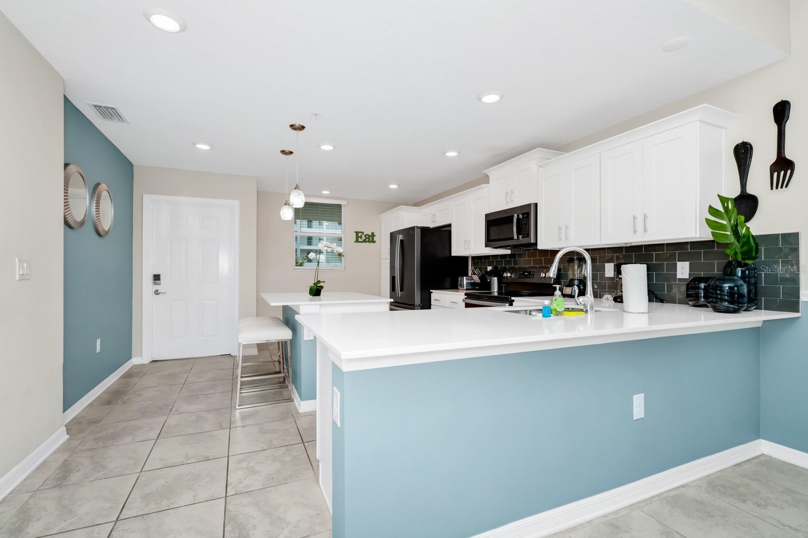 Image 5 of 39 For 3171 Paradox Circle 104