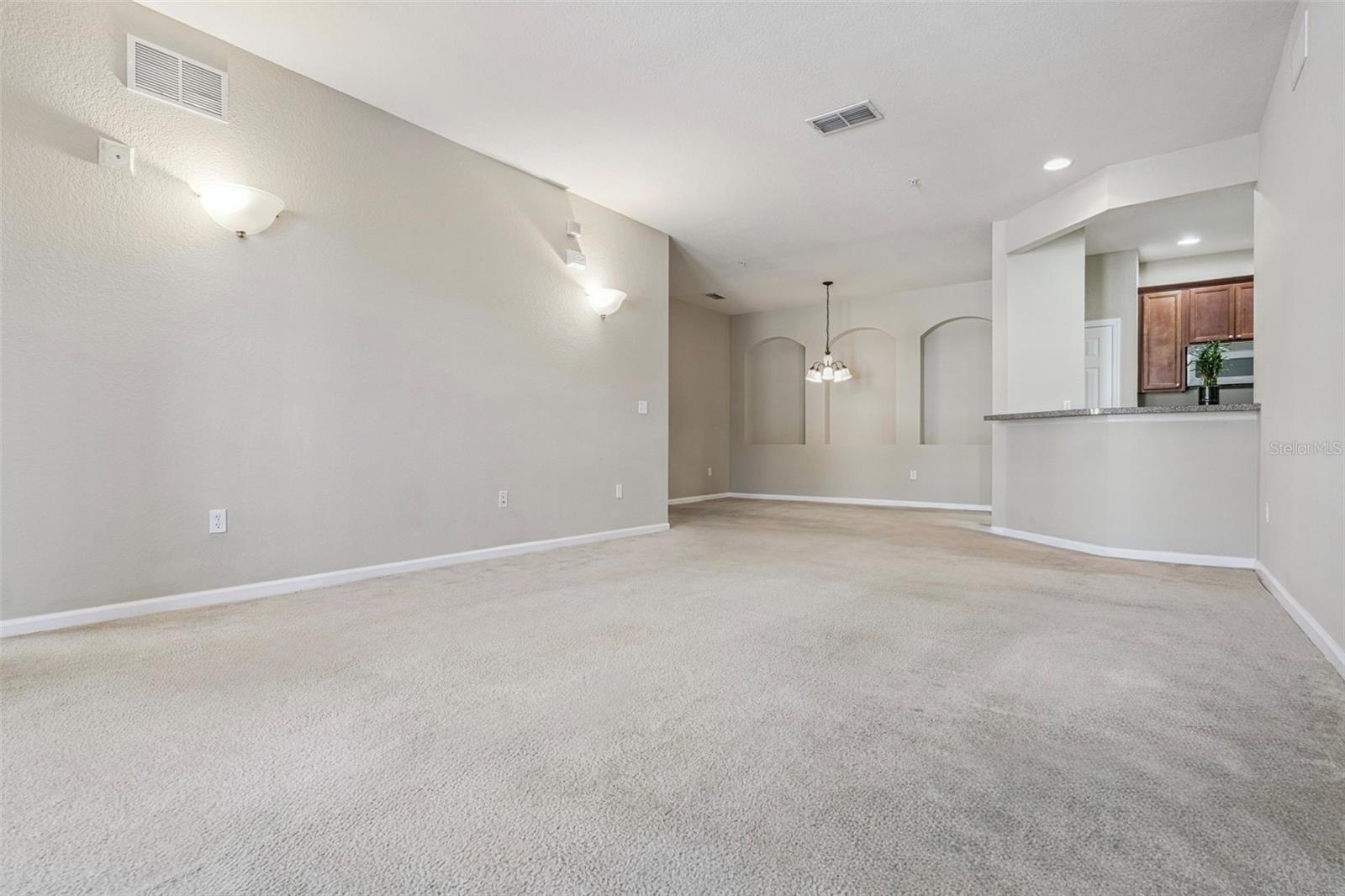 Image 16 of 58 For 3001 Laurel Park Lane 207