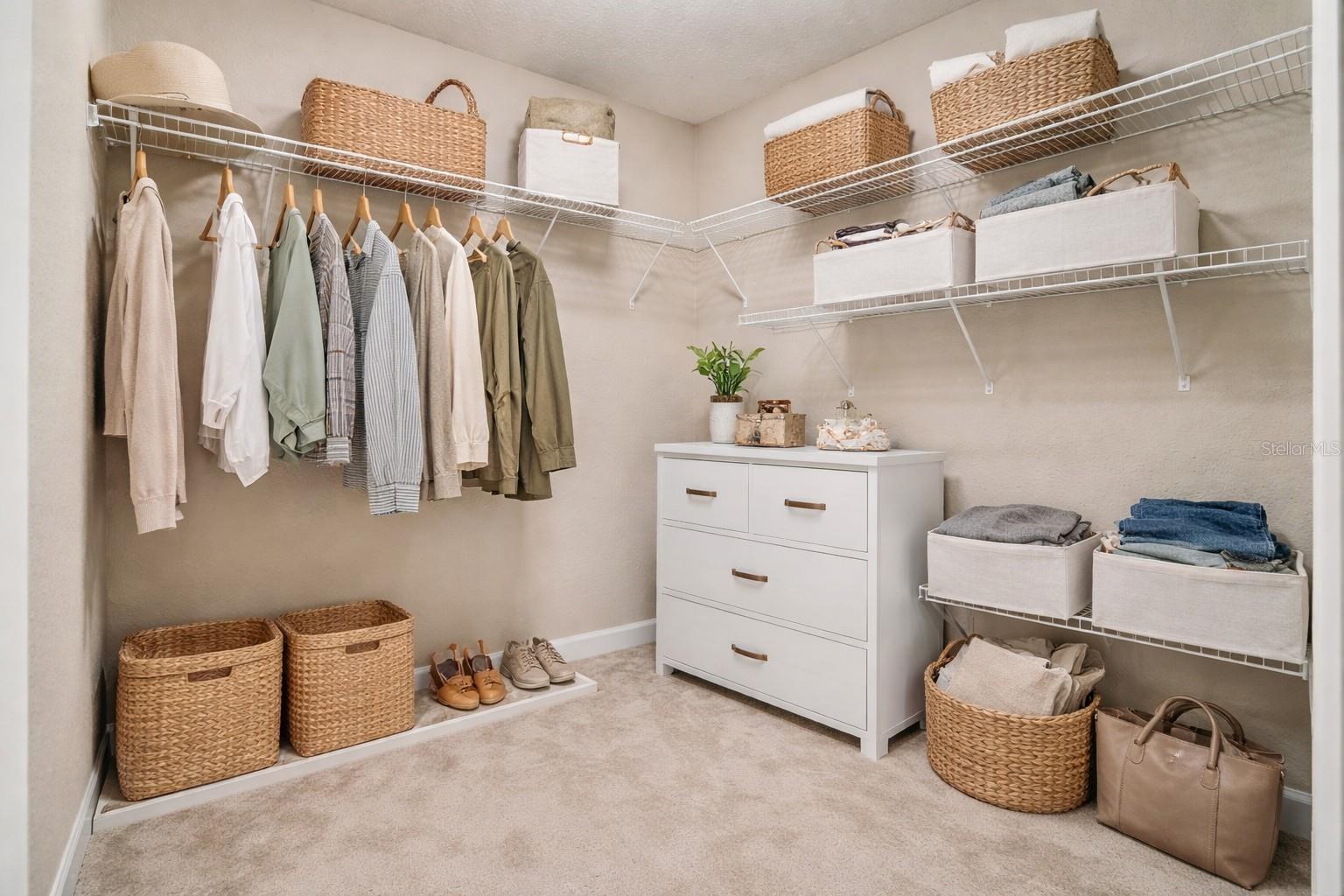 Image 29 of 58 For 3001 Laurel Park Lane 207