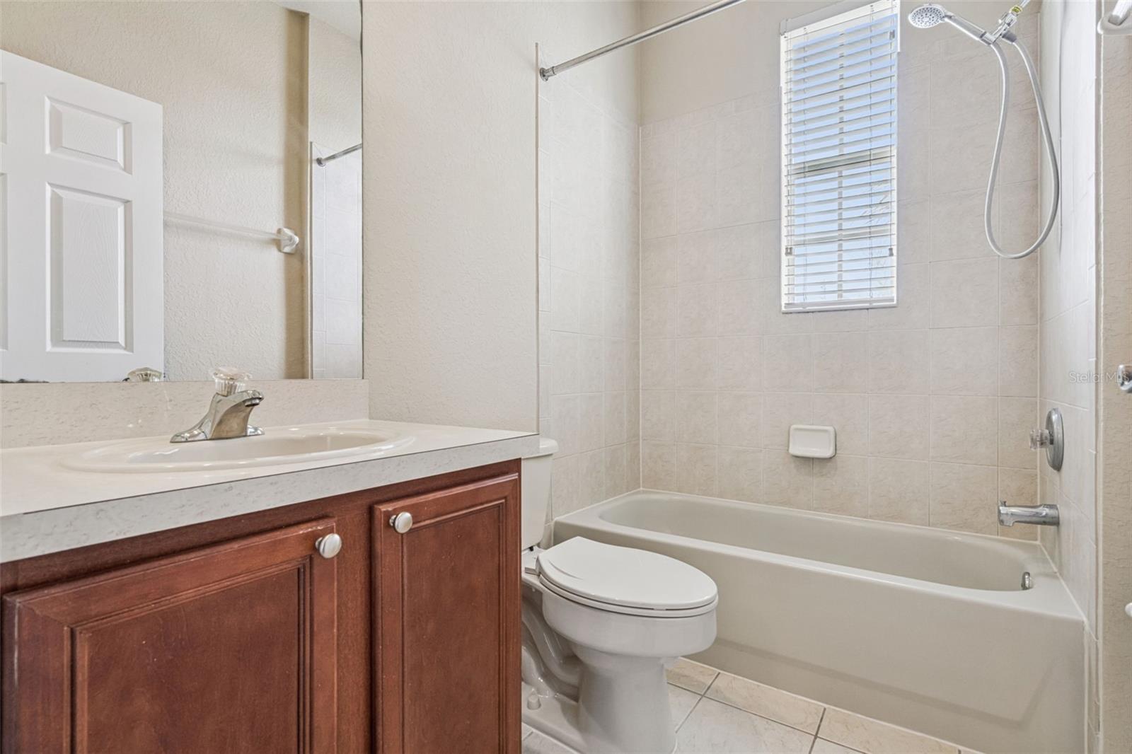 Image 37 of 58 For 3001 Laurel Park Lane 207