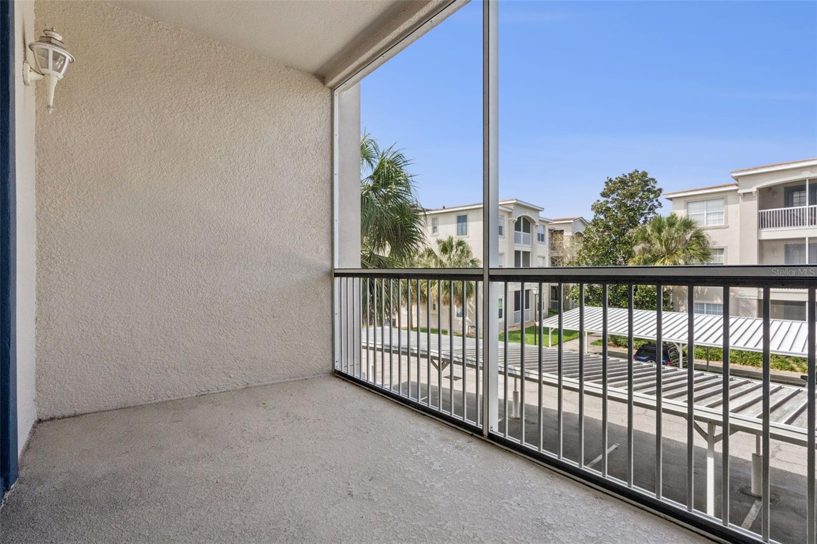 Image 43 of 58 For 3001 Laurel Park Lane 207