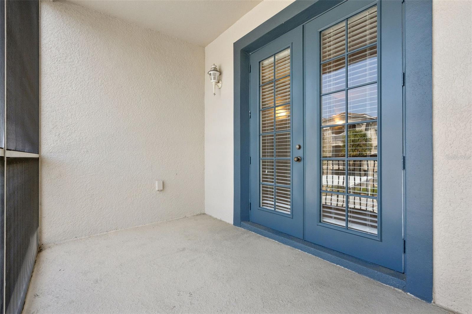 Image 44 of 58 For 3001 Laurel Park Lane 207