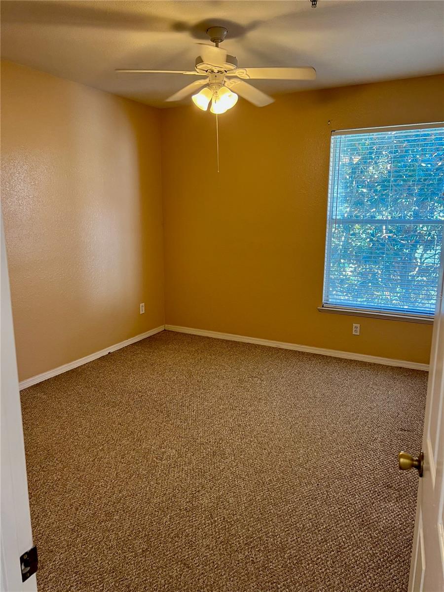 Image 11 of 17 For 2627 Maitland Crossing Way 302