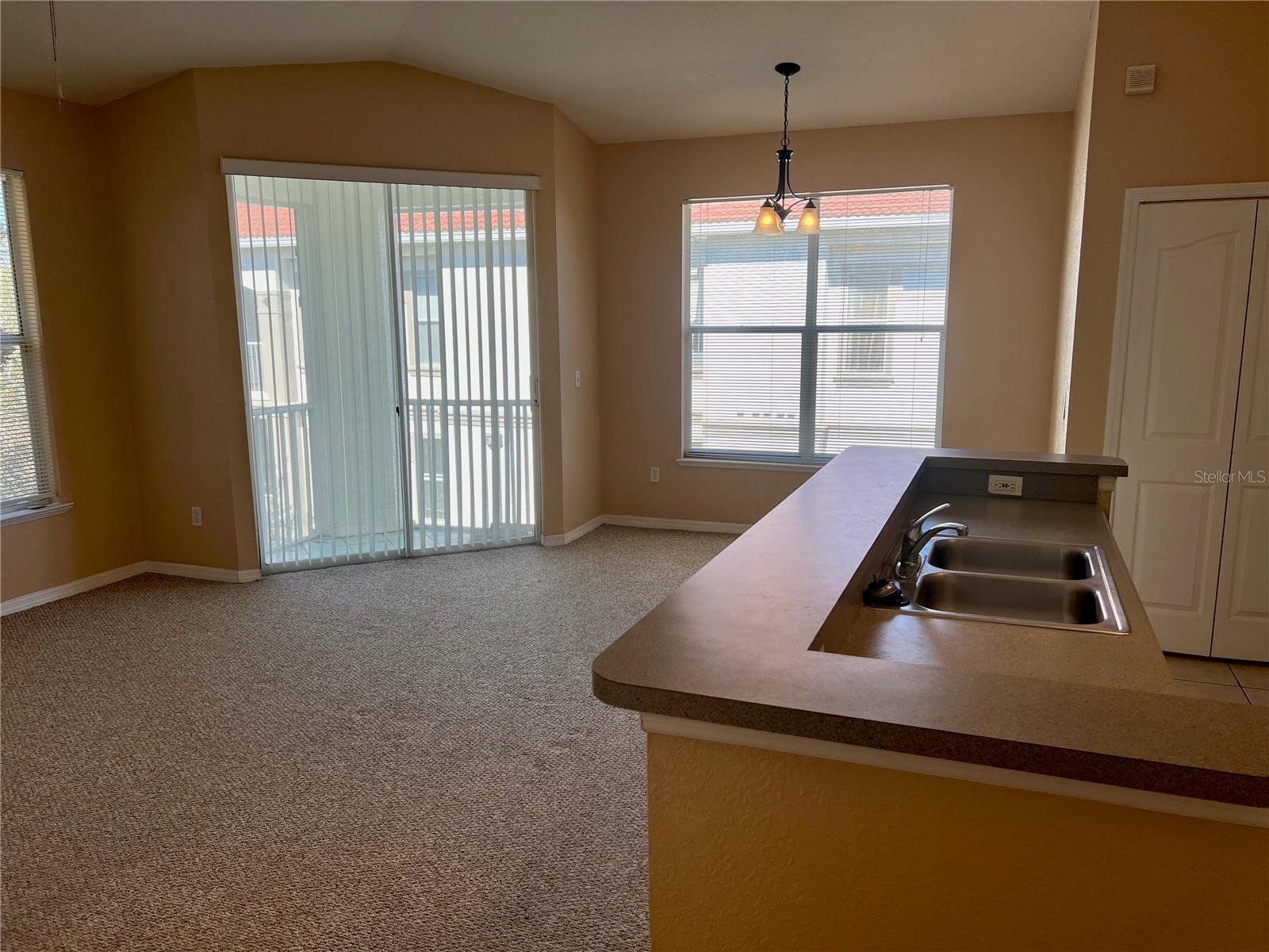 Image 4 of 17 For 2627 Maitland Crossing Way 302