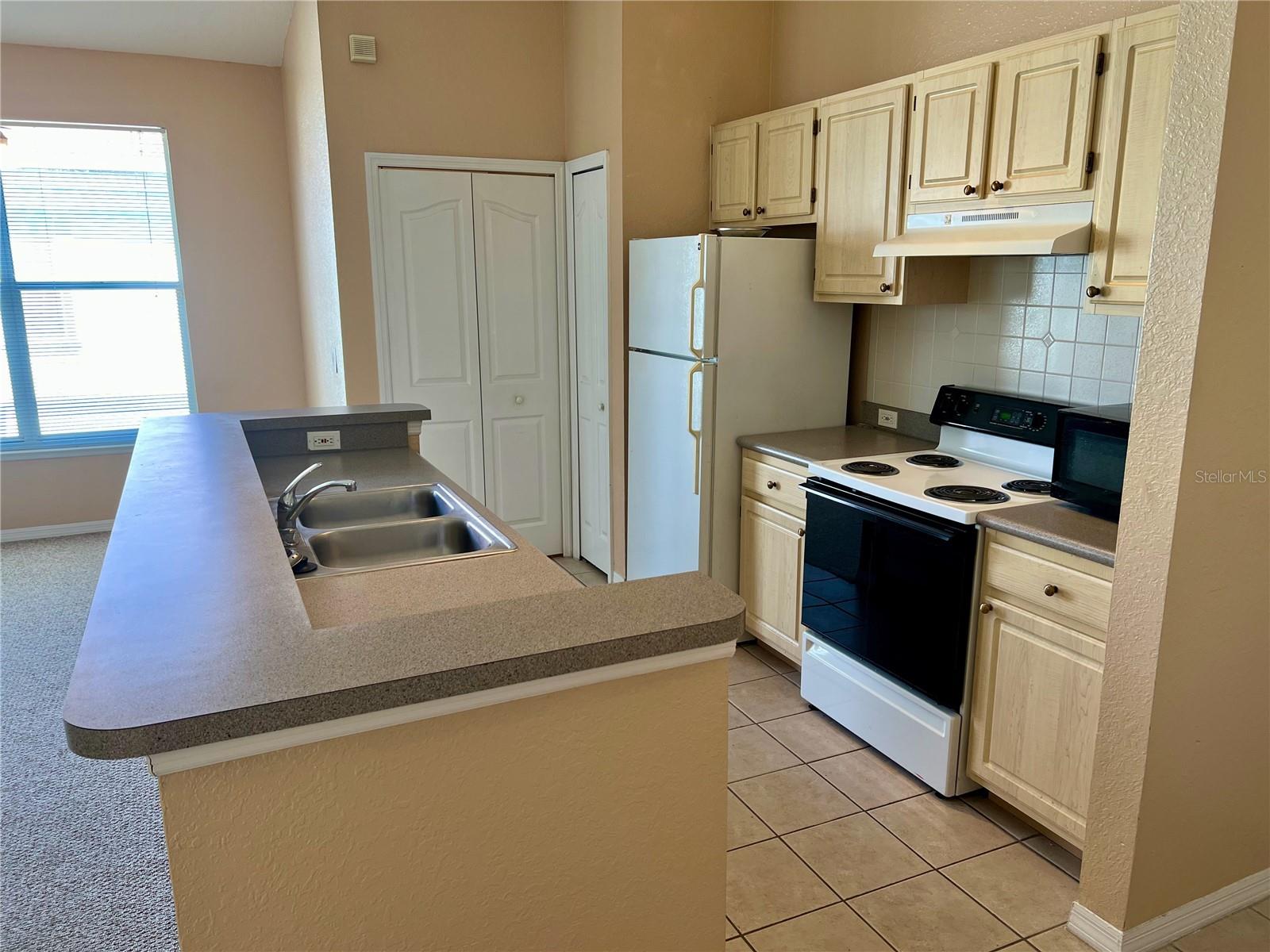 Image 5 of 17 For 2627 Maitland Crossing Way 302