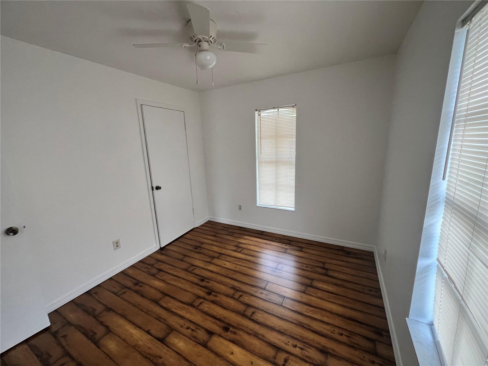 Image 5 of 17 For 3333 Valeview Drive