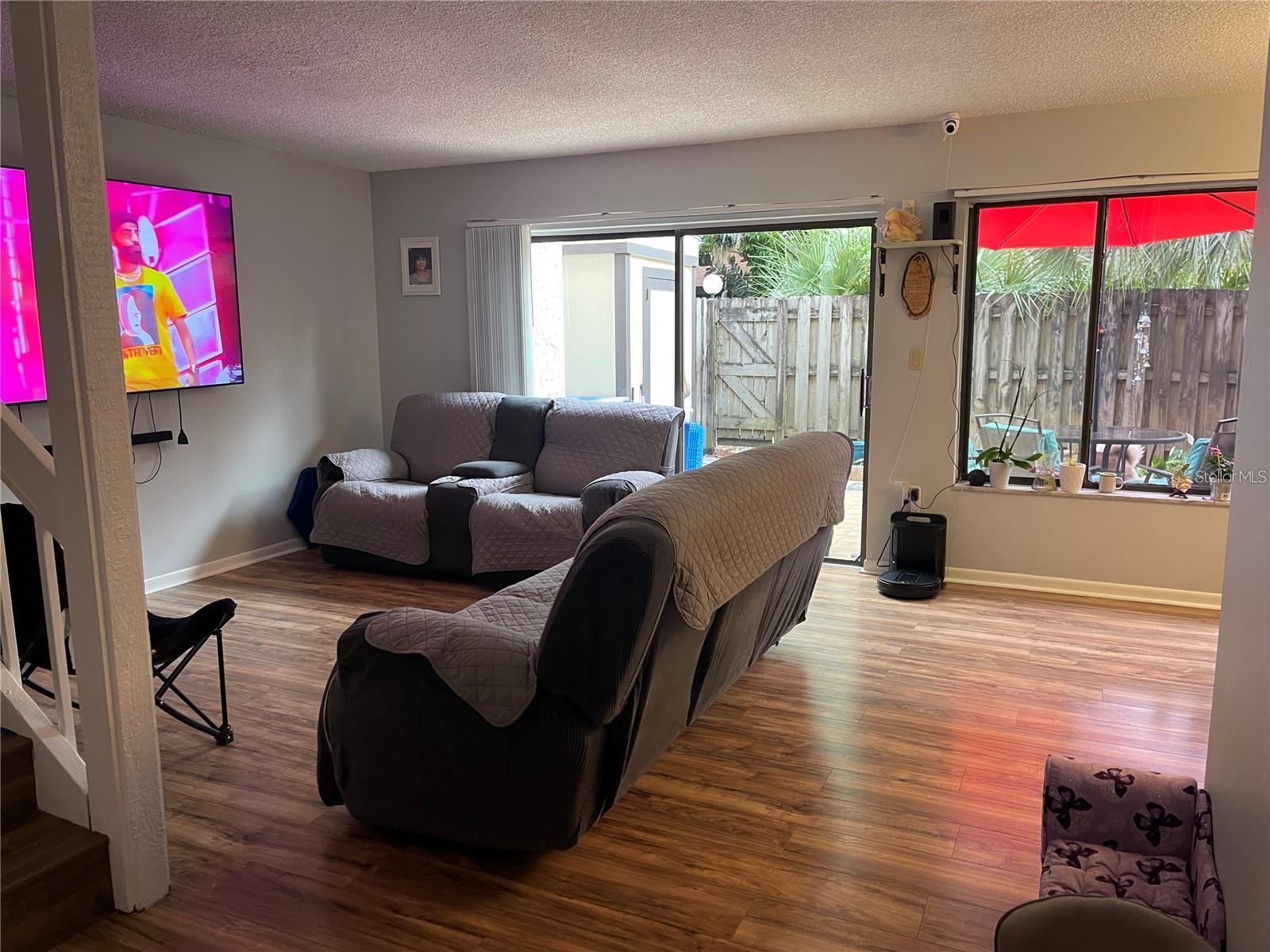 Image 11 of 28 For 4252 Player Circle 125