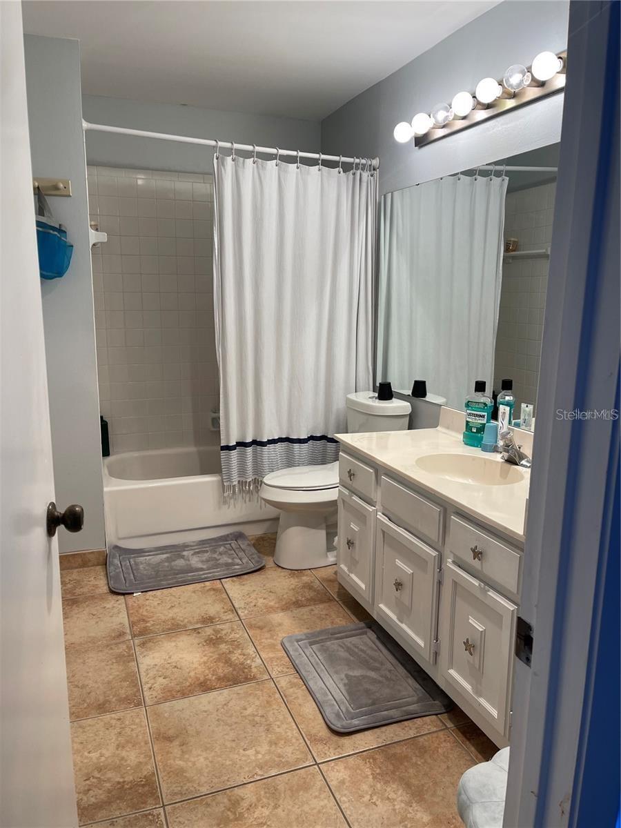 Image 19 of 28 For 4252 Player Circle 125