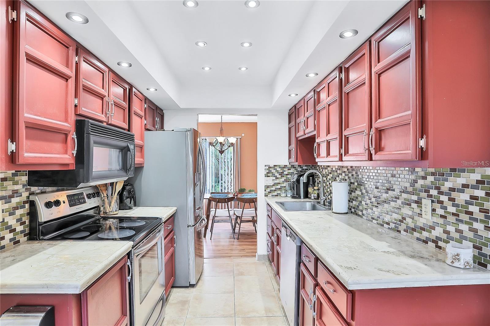 Image 5 of 28 For 4252 Player Circle 125