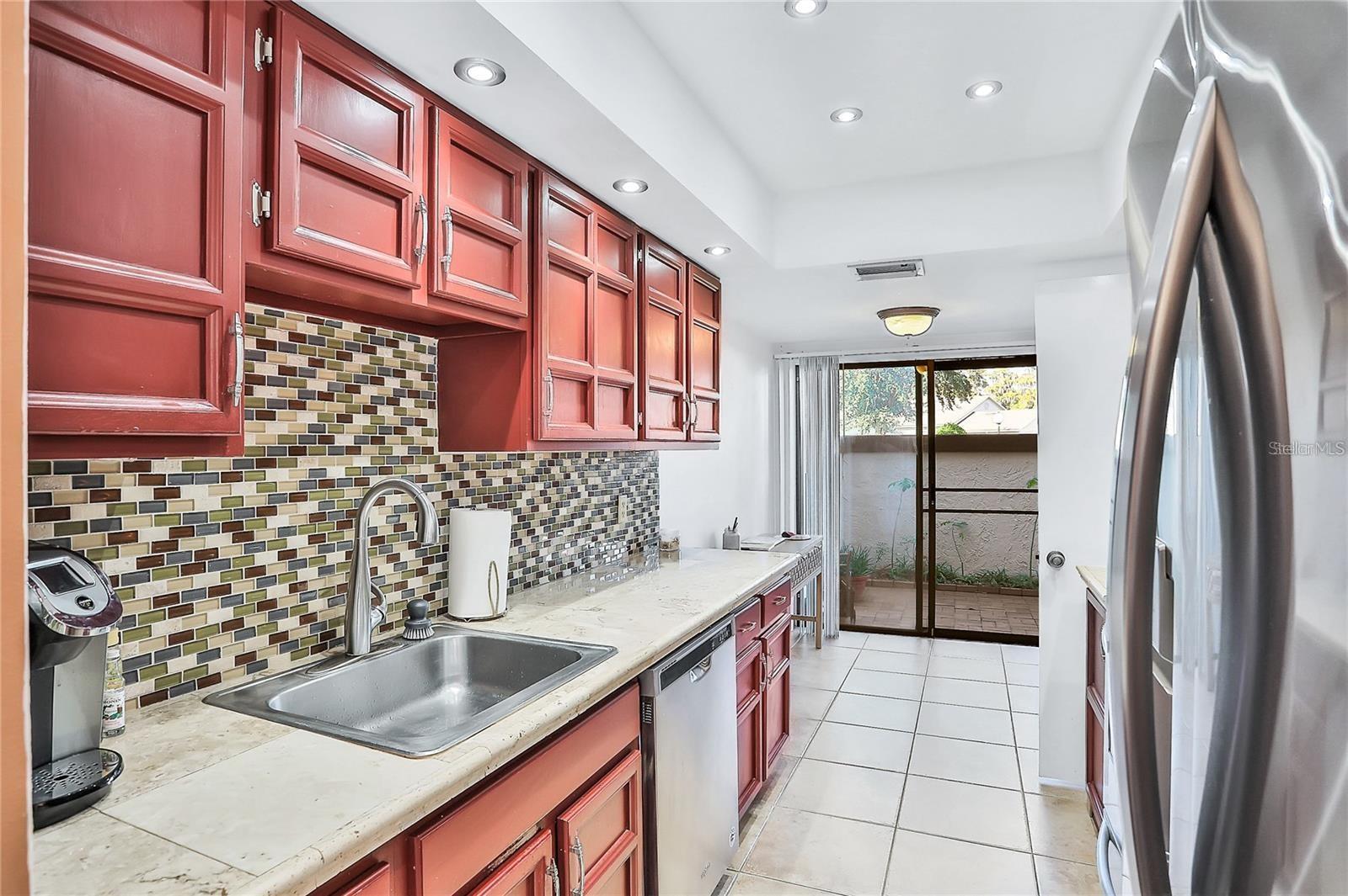 Image 6 of 28 For 4252 Player Circle 125