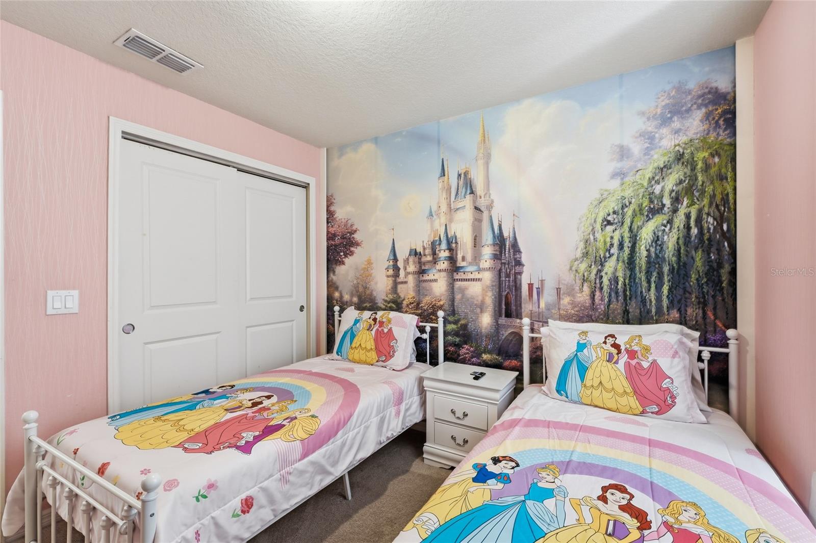 Image 12 of 26 For 236 Jetty Way