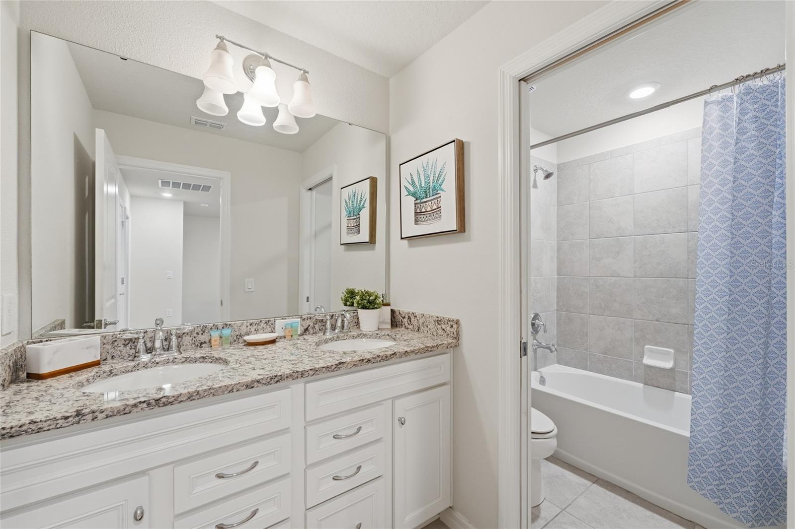 Image 17 of 26 For 236 Jetty Way