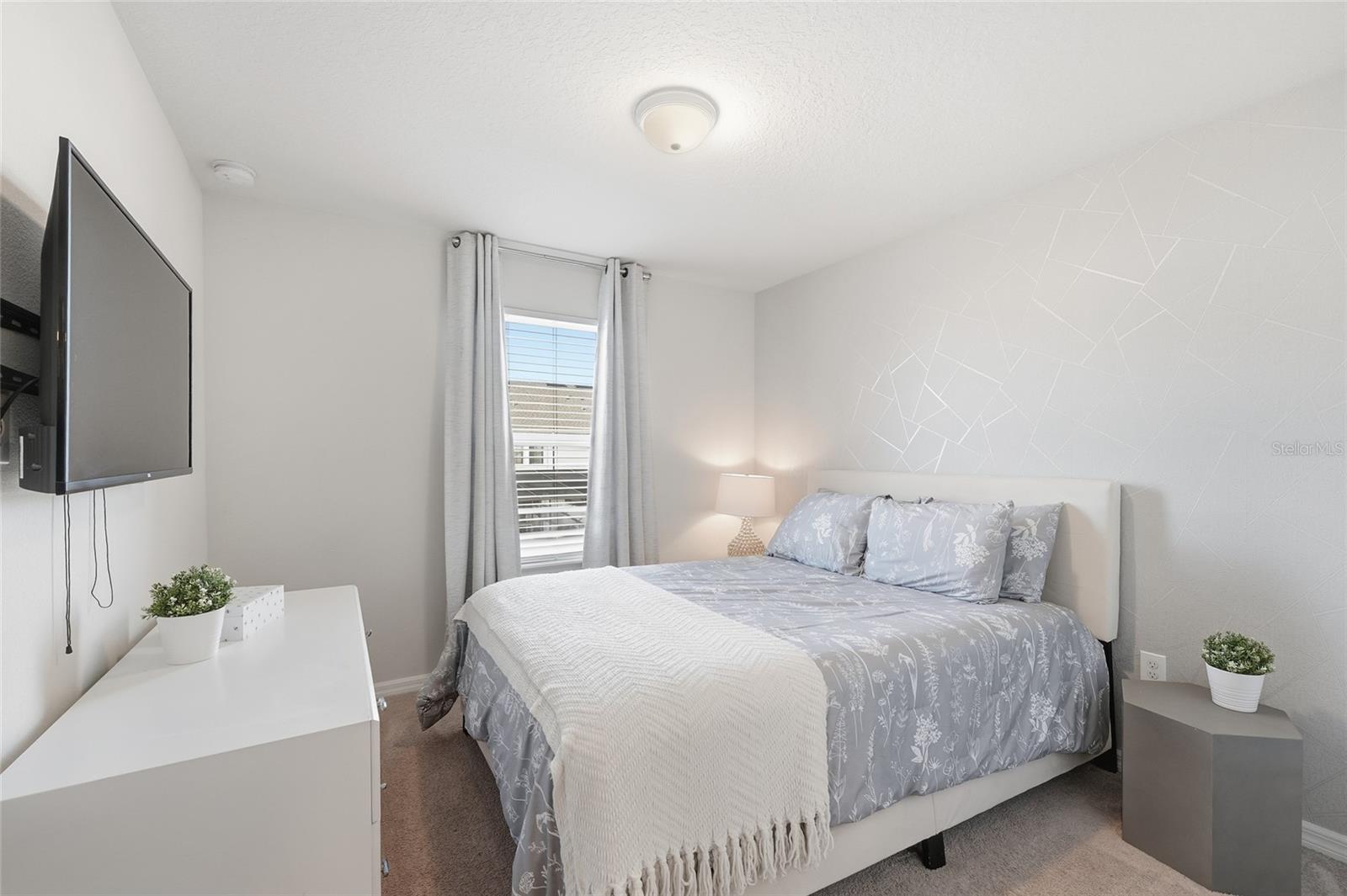 Image 19 of 26 For 236 Jetty Way