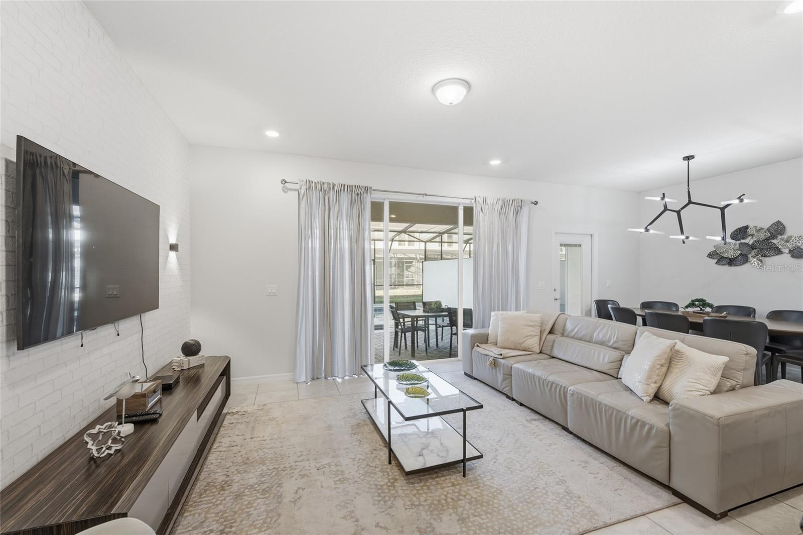 Image 6 of 26 For 236 Jetty Way