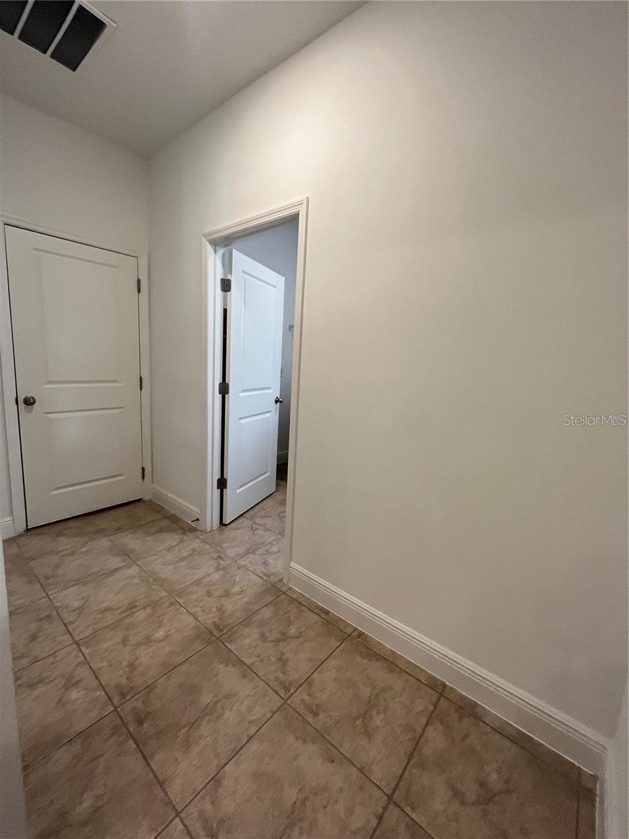 Image 19 of 23 For 14815 Milfoil Avenue