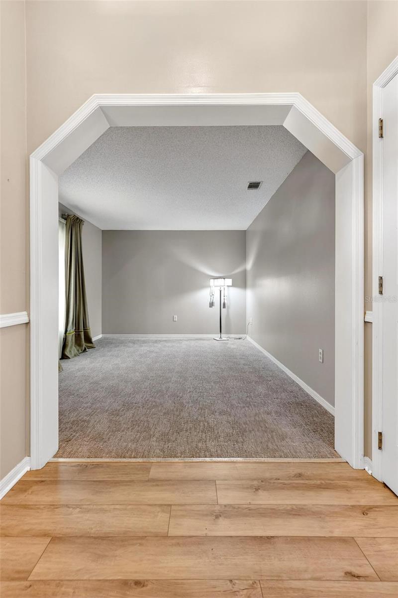 Image 23 of 30 For 4433 Winderwood Circle