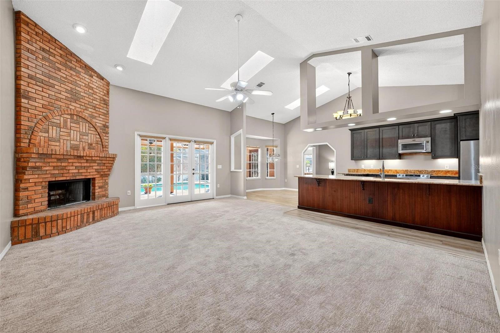 Image 8 of 30 For 4433 Winderwood Circle