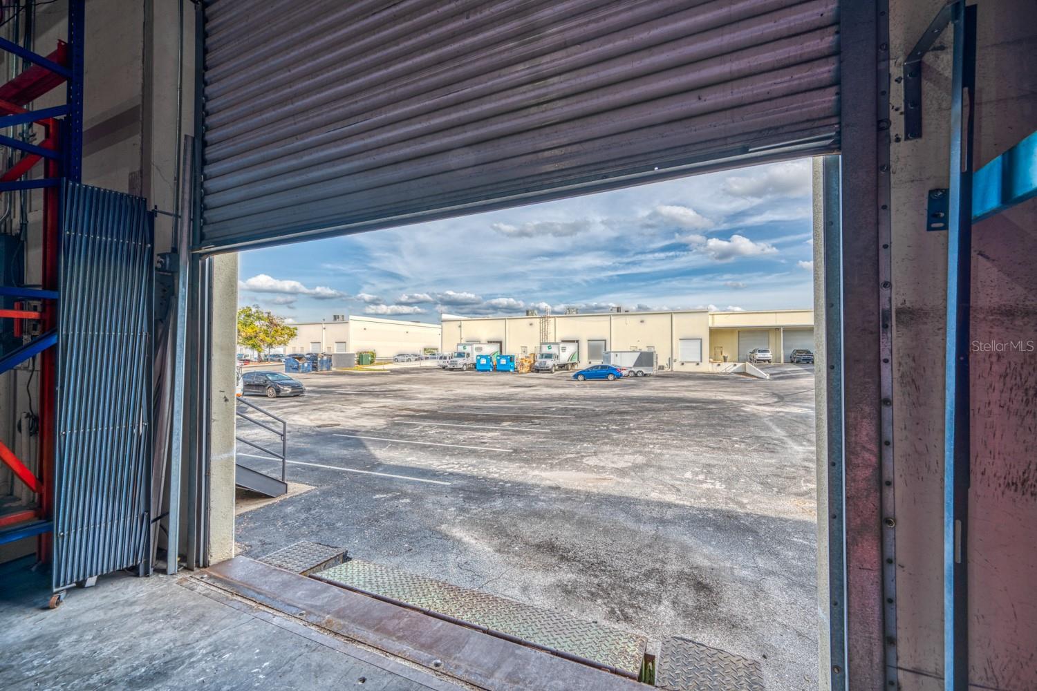 Image 12 of 13 For 7575 Kingspointe Parkway 5