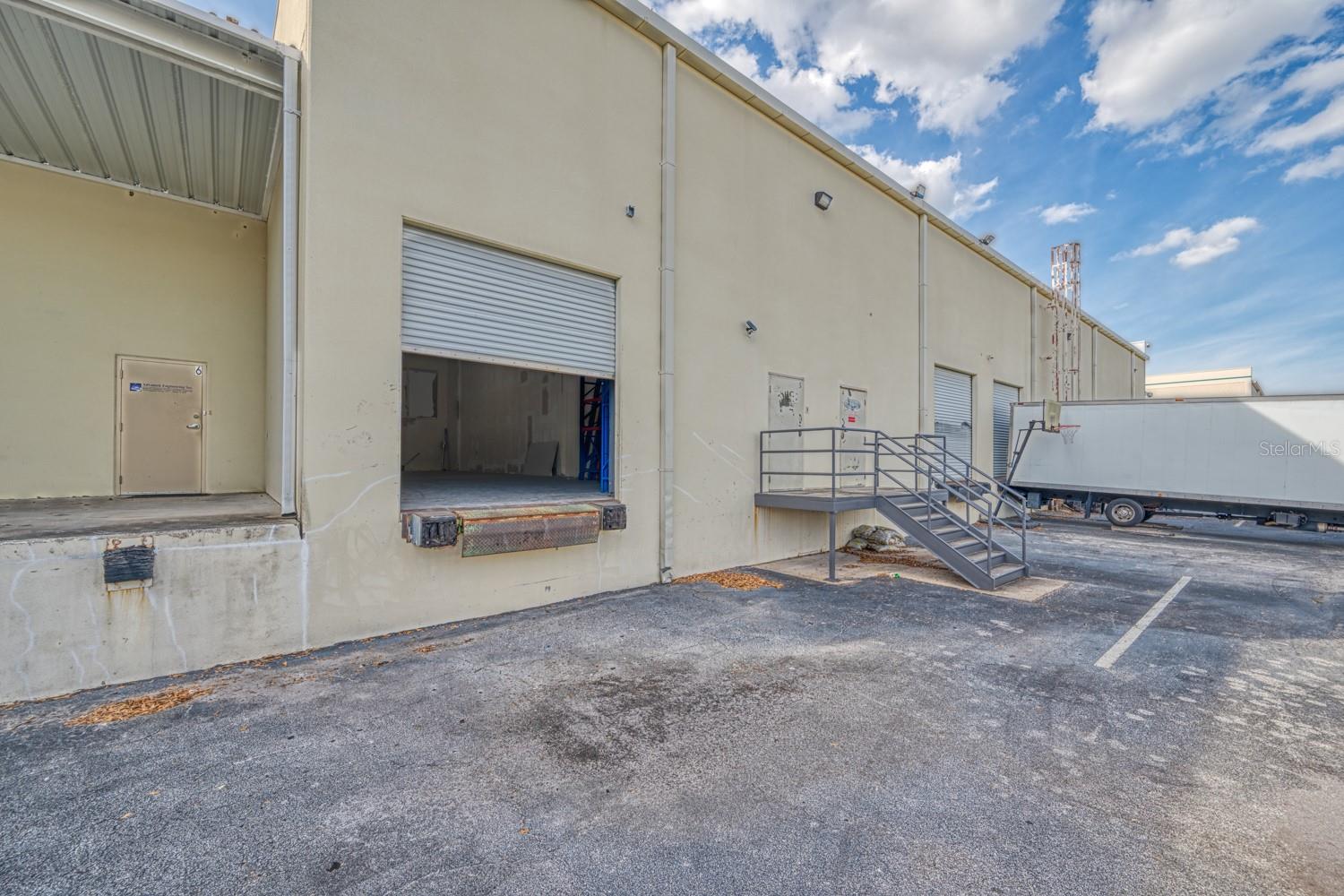 Image 13 of 13 For 7575 Kingspointe Parkway 5