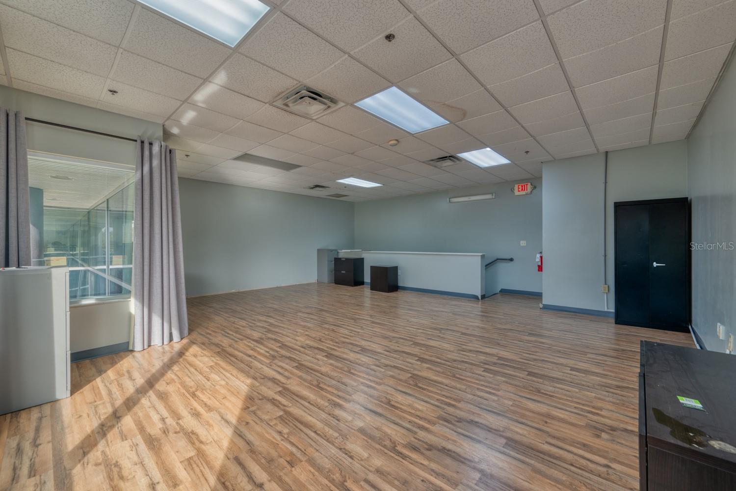 Image 7 of 13 For 7575 Kingspointe Parkway 5