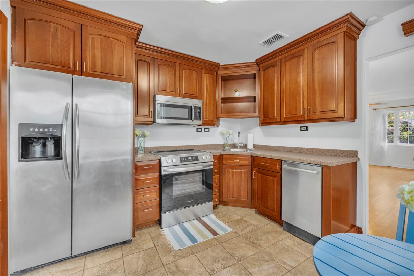 Image 18 of 37 For 612 Kaley Street