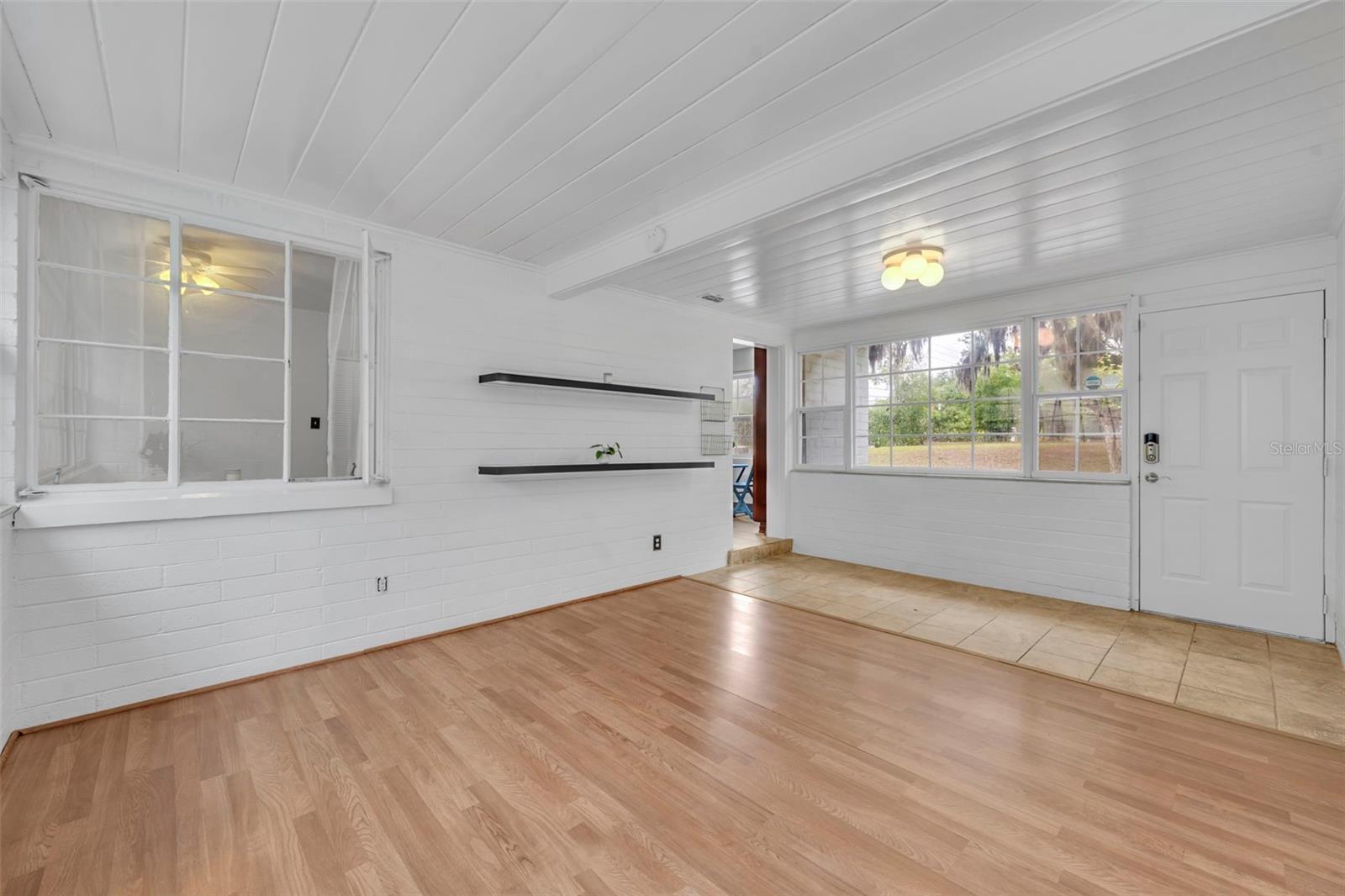 Image 24 of 37 For 612 Kaley Street