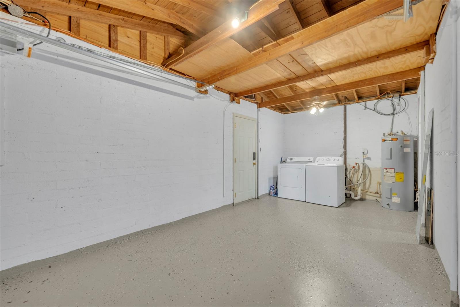 Image 26 of 37 For 612 Kaley Street