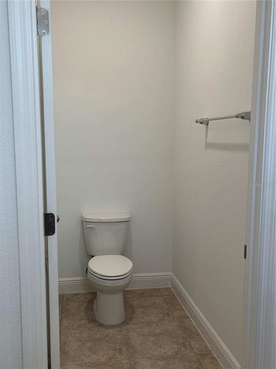 Image 19 of 23 For 14815 Milfoil Avenue