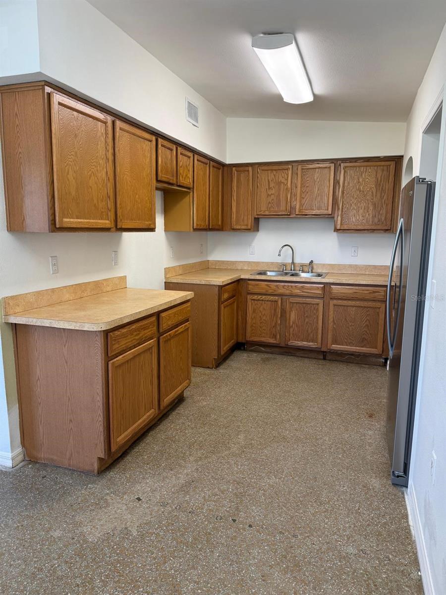 Image 13 of 25 For 7644 Arlene Avenue