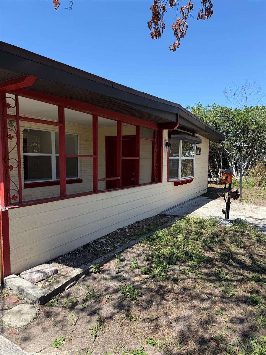 Image 4 of 25 For 7644 Arlene Avenue