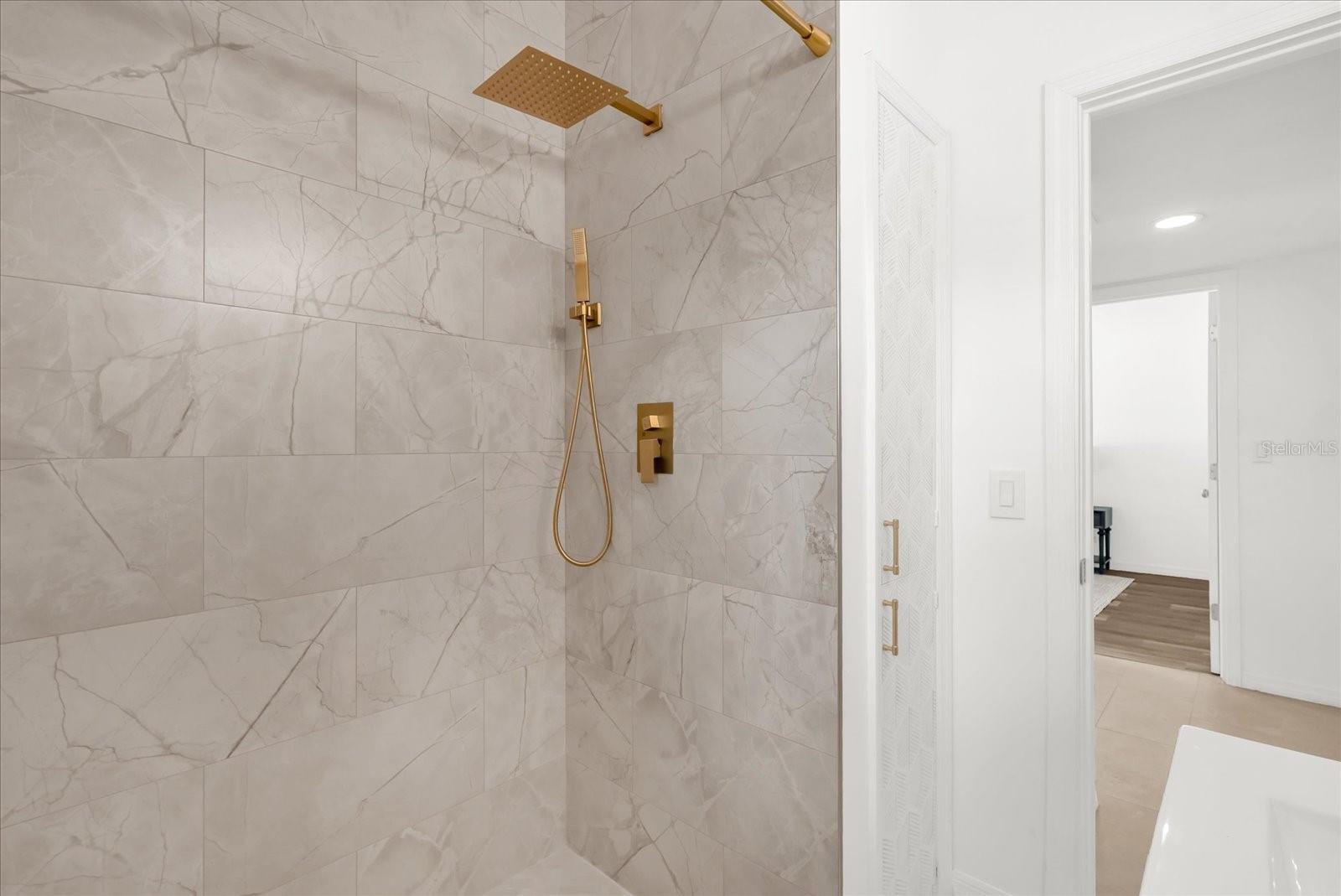 Image 13 of 21 For 2639 Betty Street