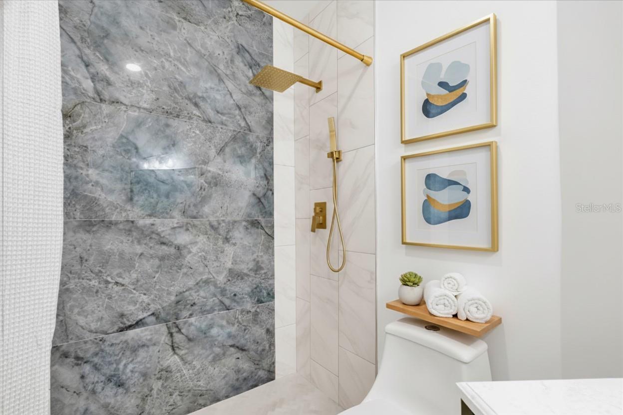 Image 18 of 21 For 2639 Betty Street