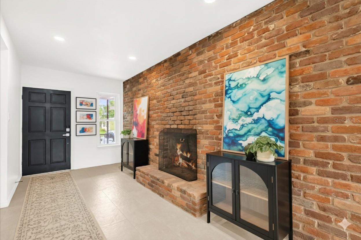 Image 3 of 21 For 2639 Betty Street