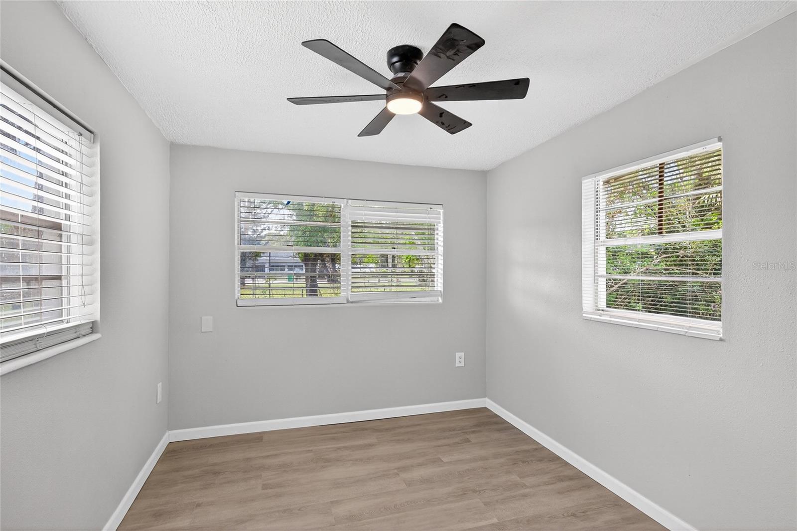 Image 15 of 36 For 119 Explorer Street