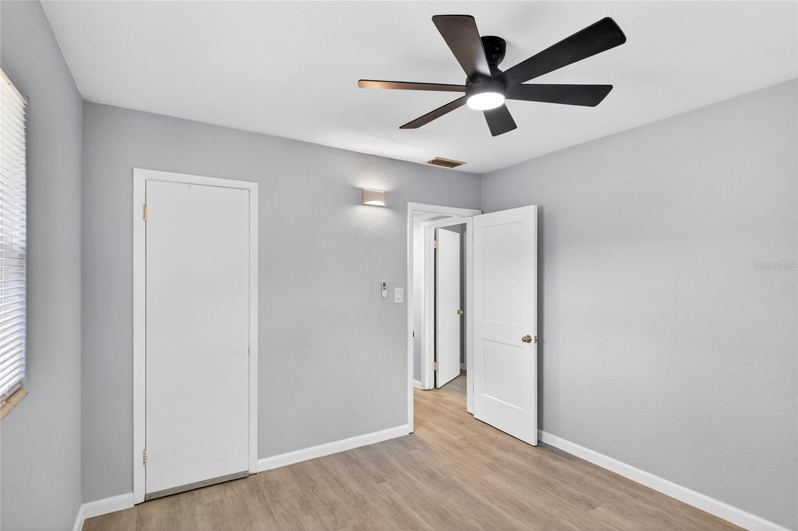 Image 17 of 36 For 119 Explorer Street