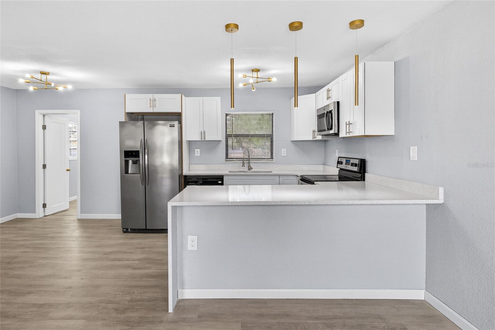 Image 7 of 36 For 119 Explorer Street