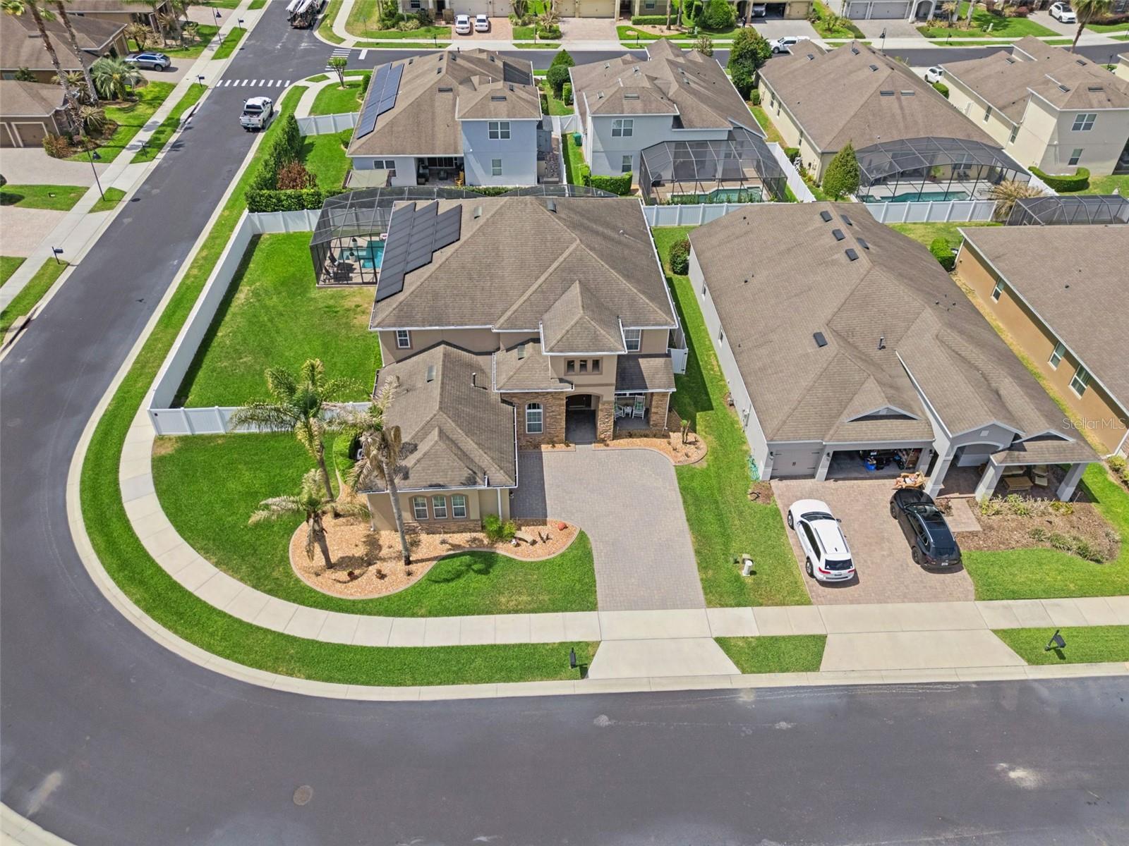 Image 53 of 60 For 15393 Sandfield Loop