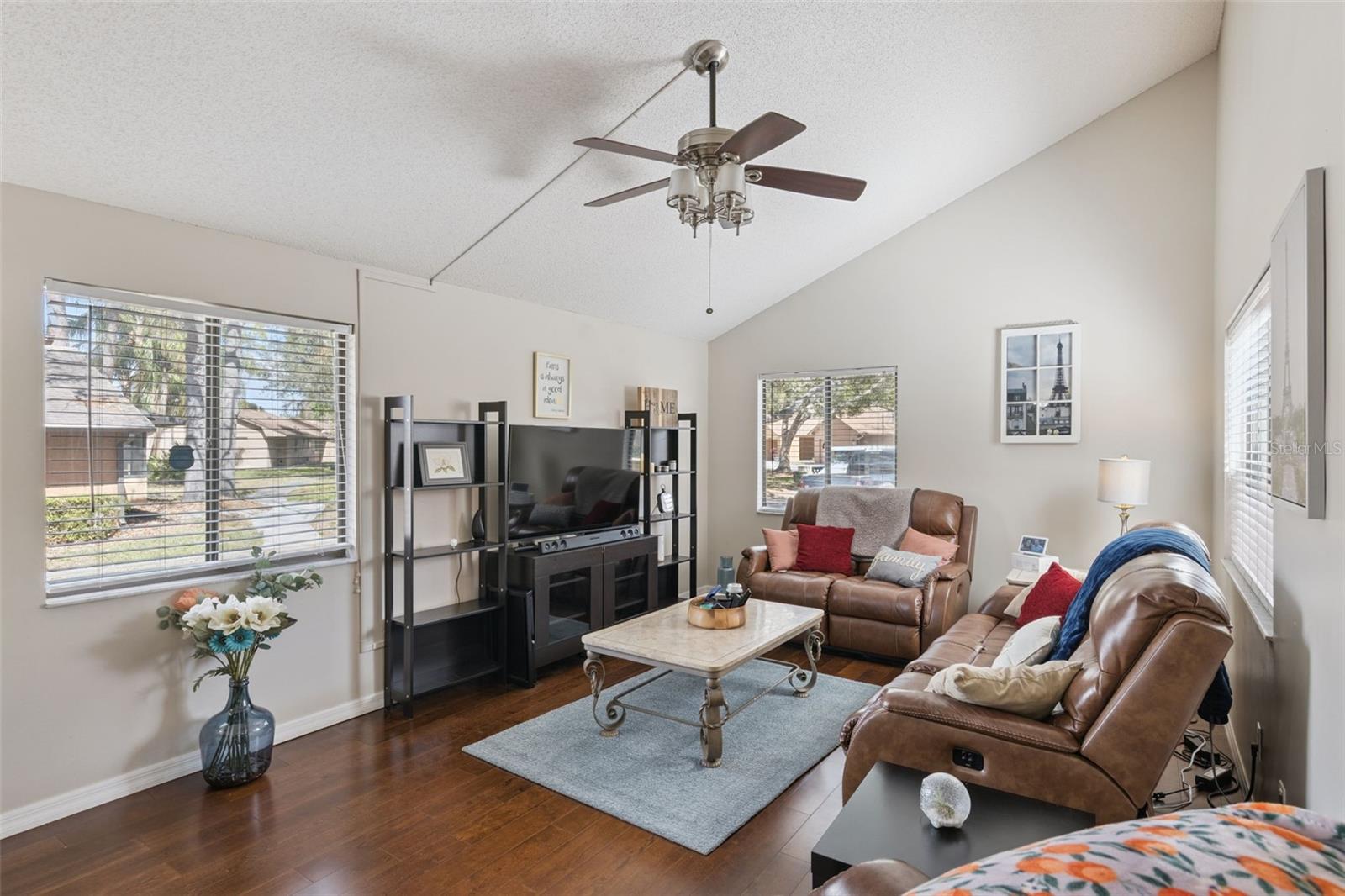 Image 7 of 20 For 371 Pinesong Drive 371