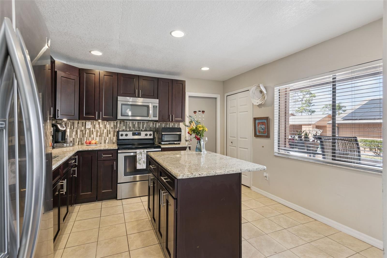 Image 9 of 20 For 371 Pinesong Drive 371